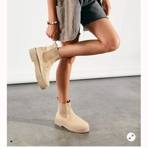 Free People Womens Carmel Chelsea Ivory Leather Chelsea Boots Shoes